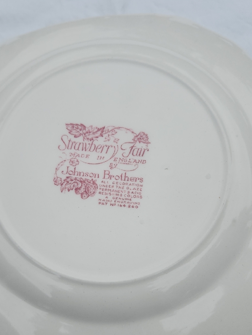 Johnson Brothers Strawberry Fields Square Scalloped Salad Plates, Set Of 2 - Picture 2 of 3
